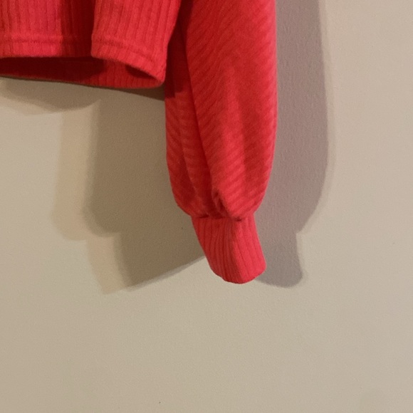 SHEIN Pink cropped ribbed long sleeve top - Picture 5 of 6